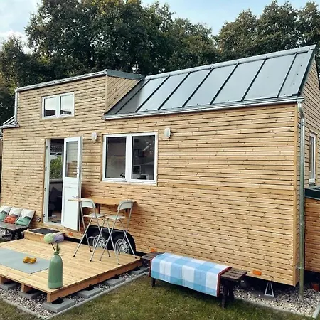 Сasa de vacaciones Tiny House Fleesensee Mit Eigenem Garten Und Nur Wenige Meter Vom Seeufer